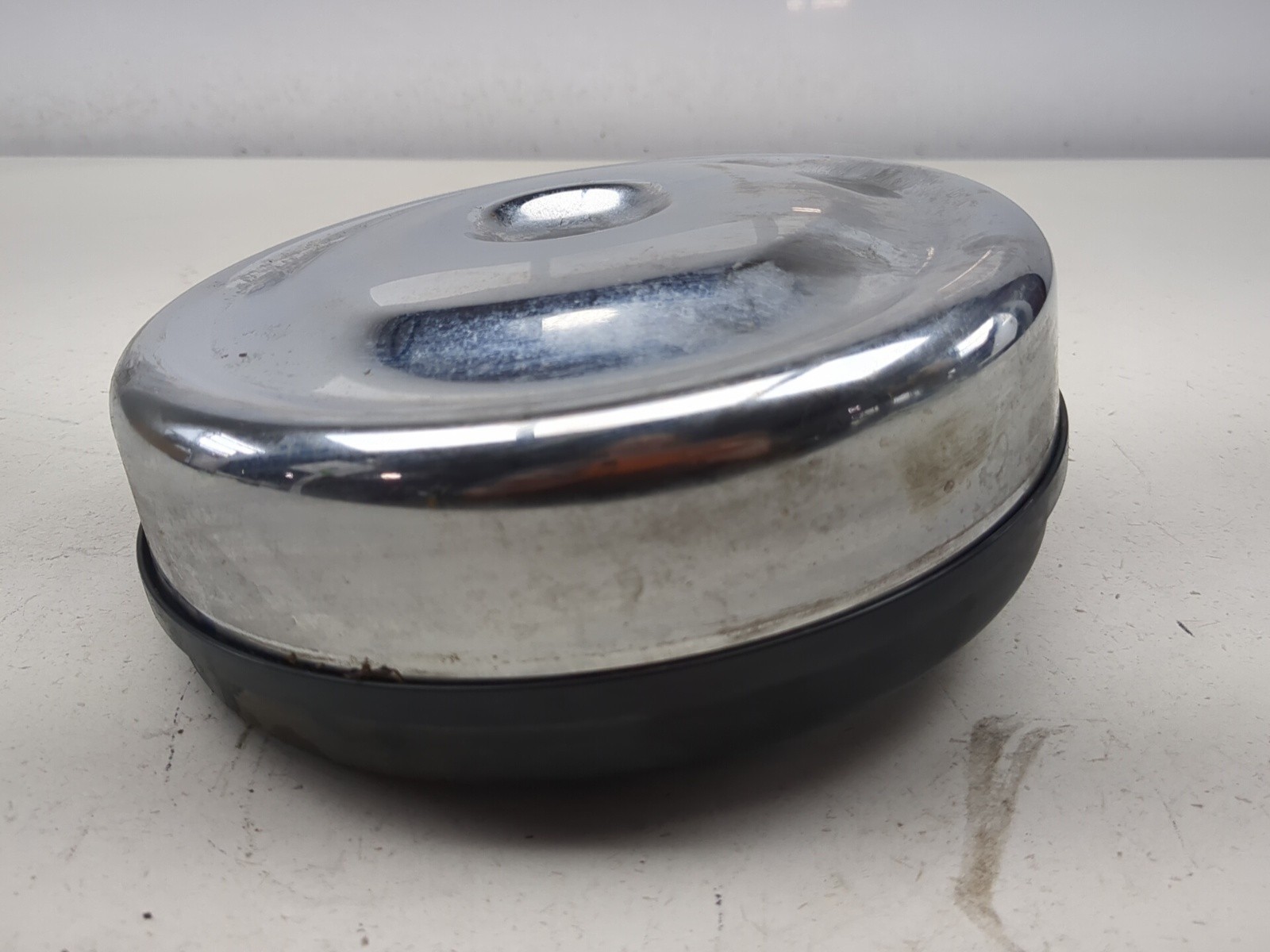 03-08 Kawasaki VN1600 Vulcan Classic Left Air Cleaner Cover Assembly 11011-1631