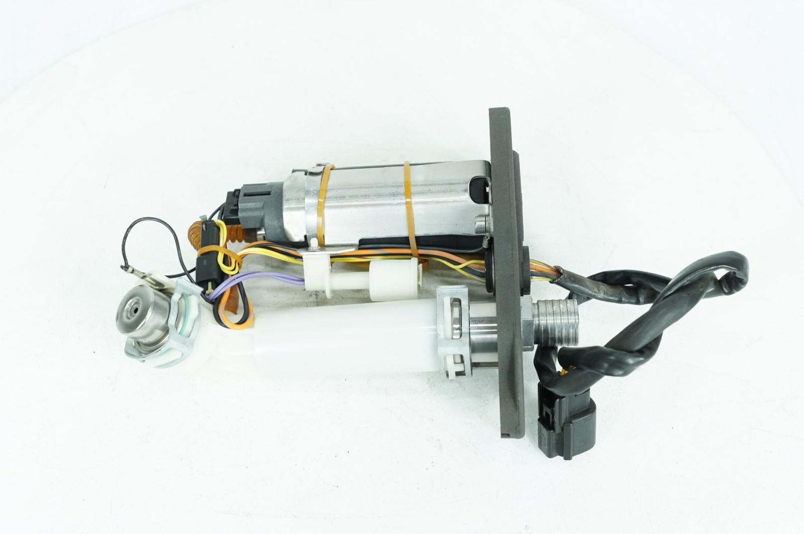 08 Harley Sportster XL1200 N Nightster OEM Gas Gasoline Fuel Petrol Pump Sending