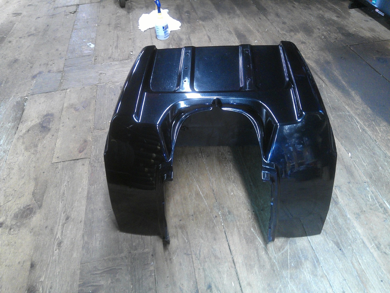 HARLEY DAVIDSON P83318-13DKJ TRIKE REAR BODY ASSEMBLY MIDNIGHT PEARL FLHTCUTG OE