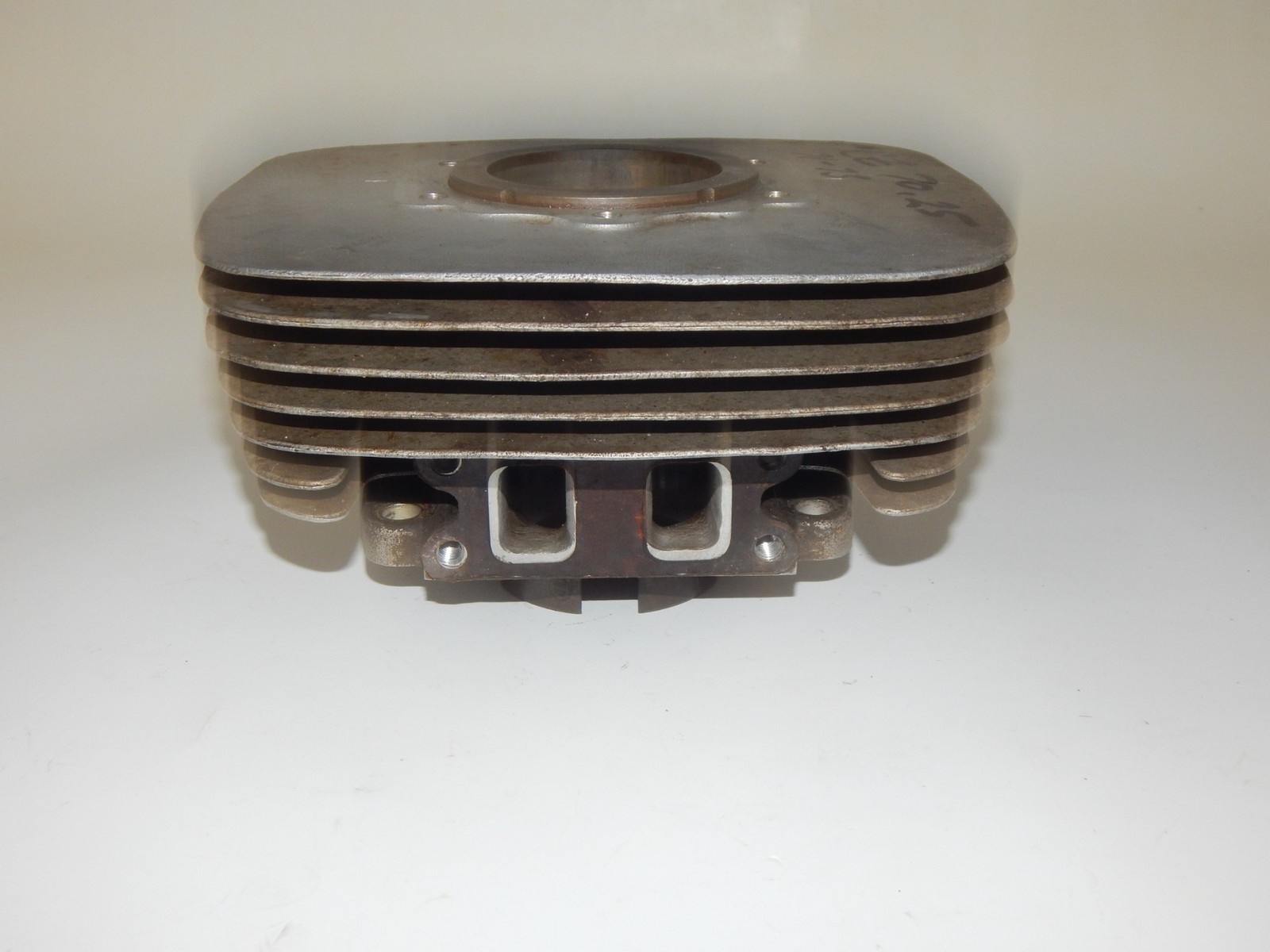 1971-1973 CZ 250 ENGINE MOTOR TOP END CYLINDER 980-13-122 BORE 70mm VINTAGE