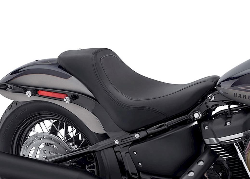 NEW Genuine Harley 2018Up Softail Heritage Street Bob Brawler Solo Seat 52000301