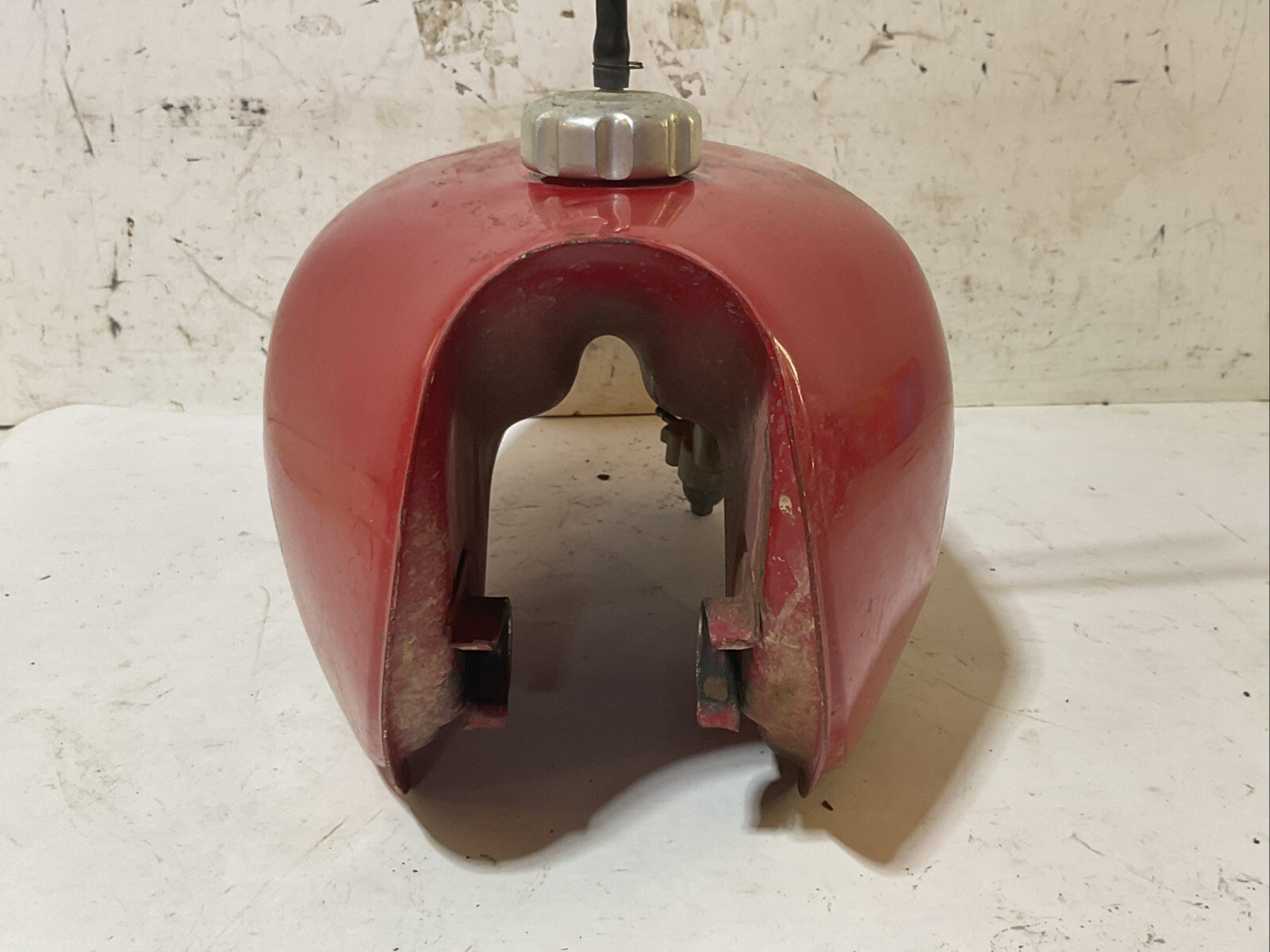 Honda XL 125-1974 Gas Tank- Inside Clean- Outside Dented