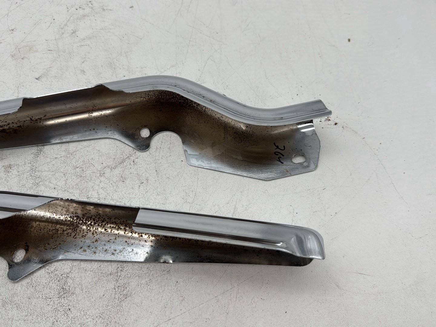 2006 Harley Street Glide Touring OEM Left Right Saddlebag Fender Struts Brackets