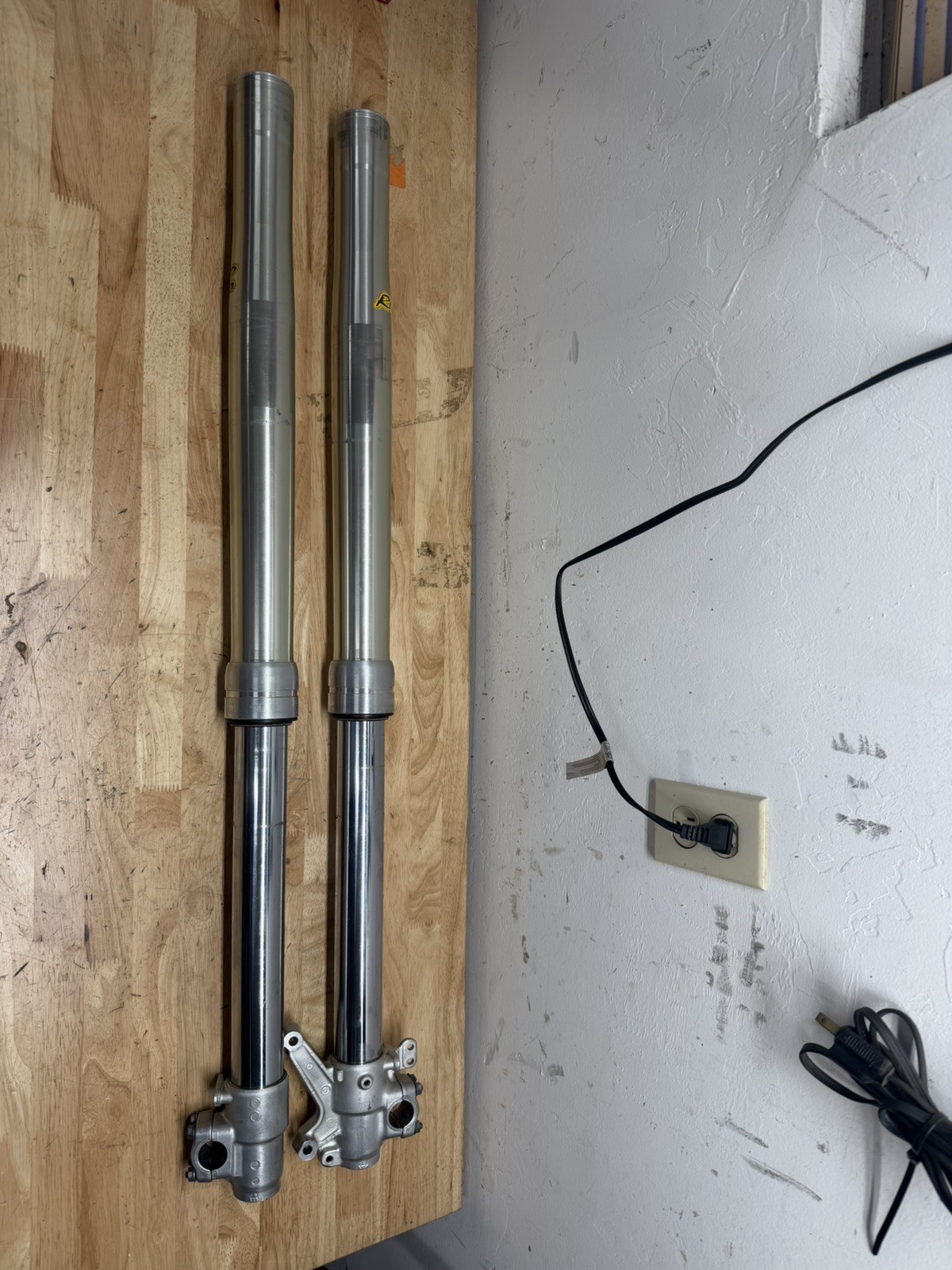 1998 Kawasaki KX250 OEM KYB FORKS FRONT SUSPENSION DAMPENERS SHOCKS ASSEMBLY