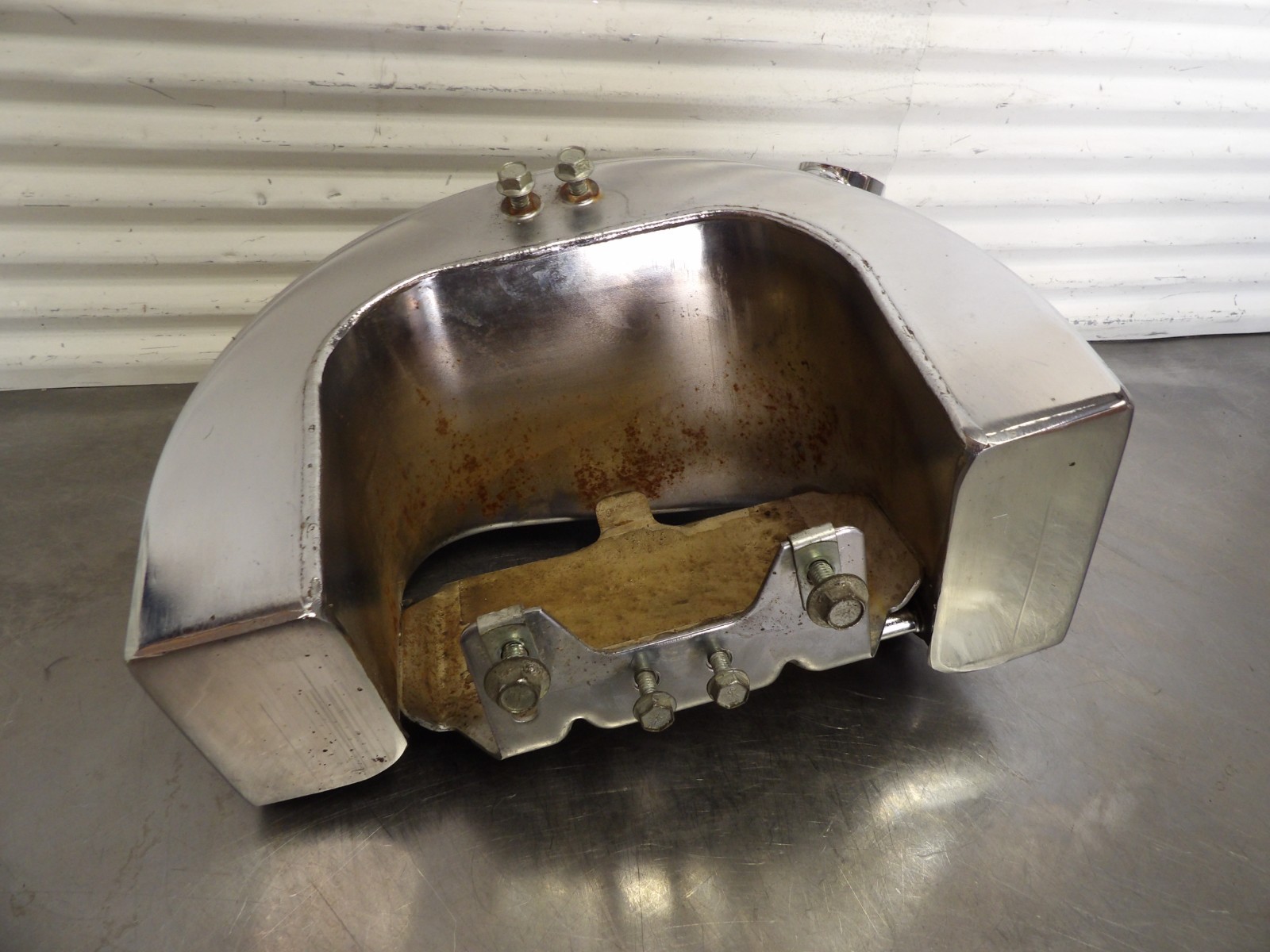 04 Harley Softail Deuce FXSTDI chrome oil tank 62498-00