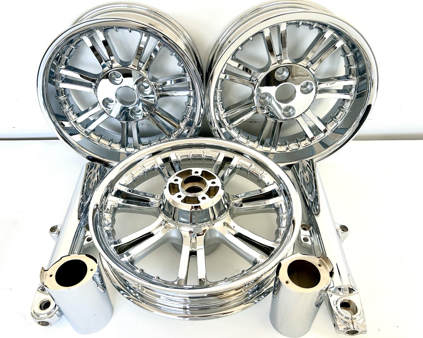 HARLEY TRI GLIDE WHEELS GLIDE TRIKE FREEWHEELER CHROME FORKS 2009 -25 OUTRIGHT