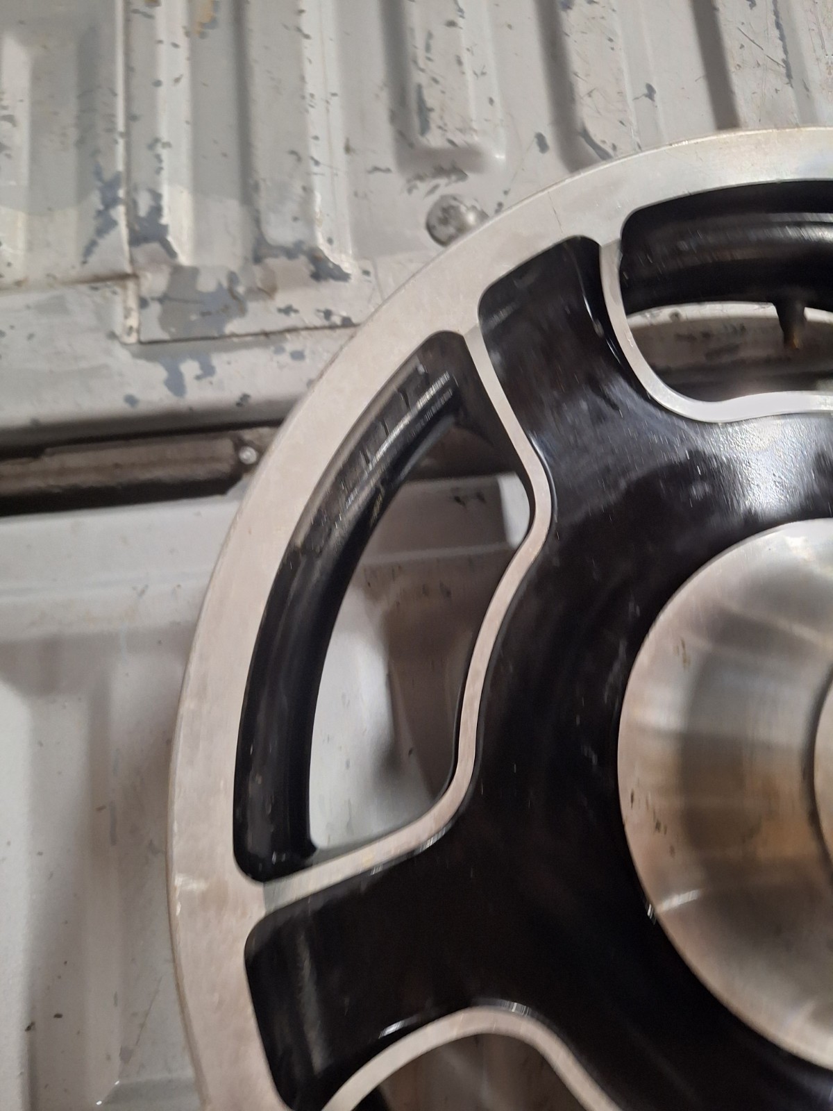 43300164 Harley-Davidson Street Glide 18×3.50 Cast 5 Spoke Rim Wheel Airstrike