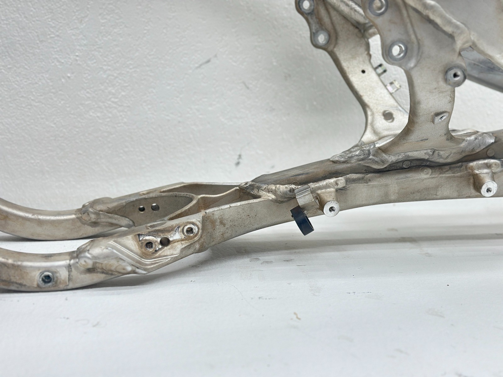 OEM Frame Fits Yamaha YZ250F 2014-2018 Main Chassis Hull Body B11-21101-01-00 ✅