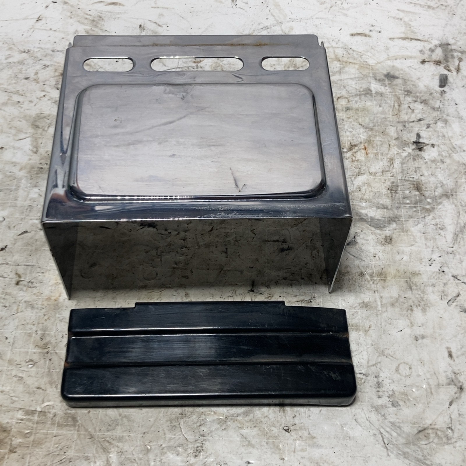 Harley 91-95 Dyna 82-99 XL Sportster OEM Chrome Battery Side and Black Top Cover