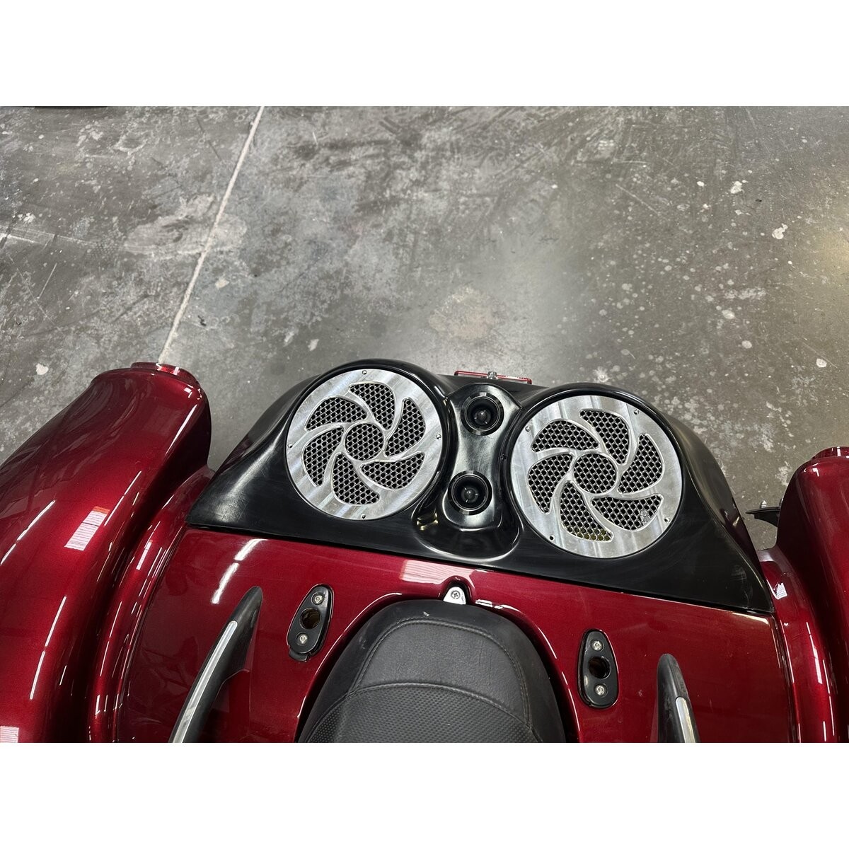 Dirty Bird Concepts Unfinished Dual 8 in. Audio Trunk Lid DBC-334