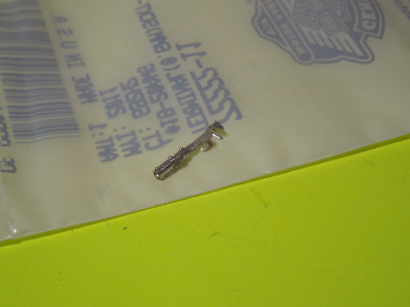 1 NOS OEM Harley Davidson #18-20 AWG (0.6MM) Terminal Socket P/N 72222-11