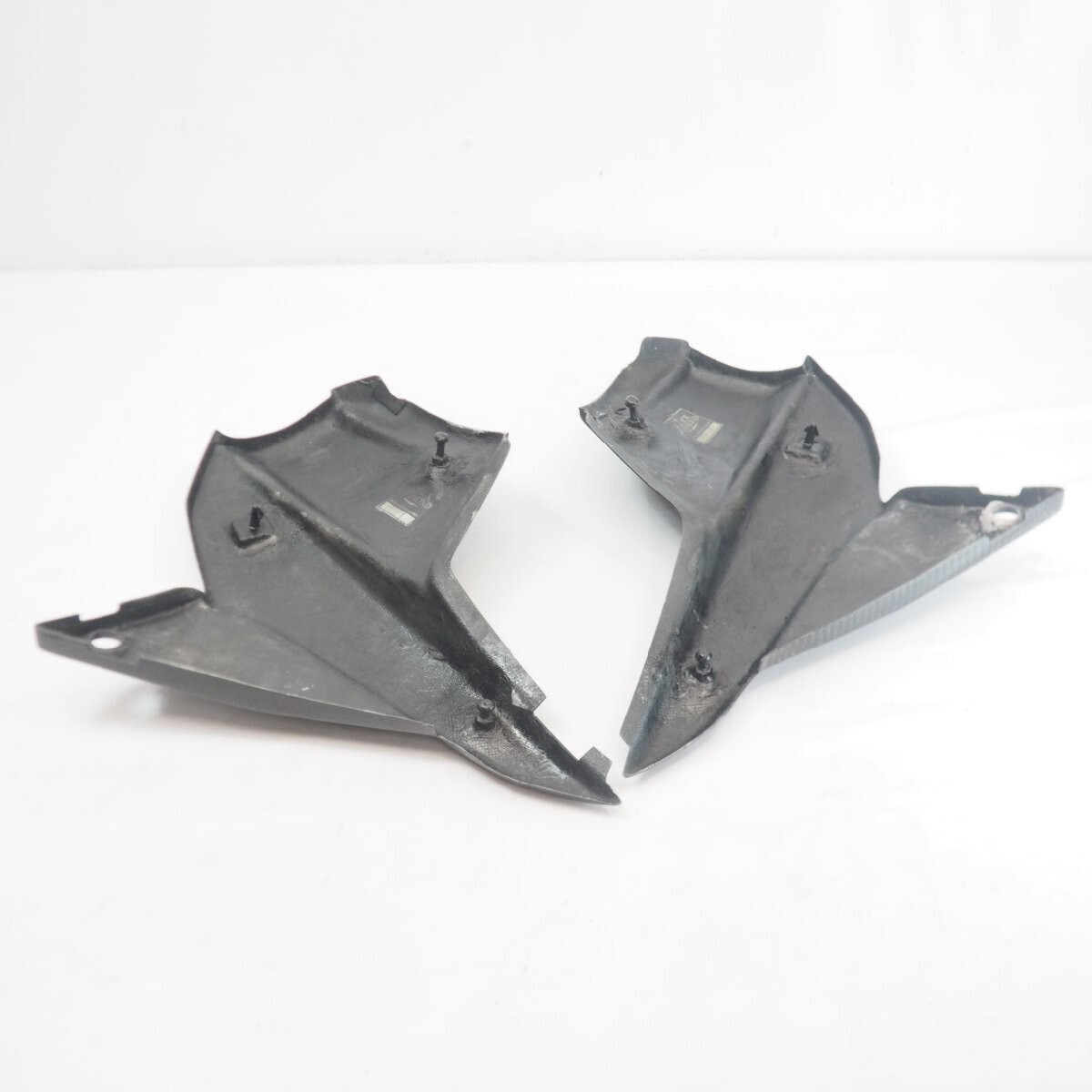 A-TECH Suzuki GSX1400 GY71A Carbon Side Covers Painted Used