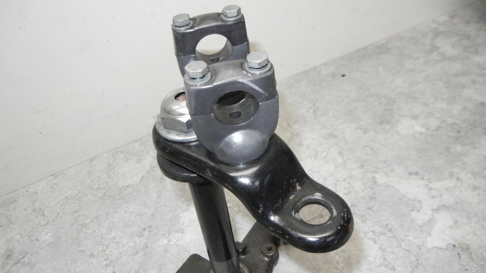 1979 HONDA XR80A XR 80 A TRIPLE TREE STEERING STEM FORK CLAMPS 53200-176-000
