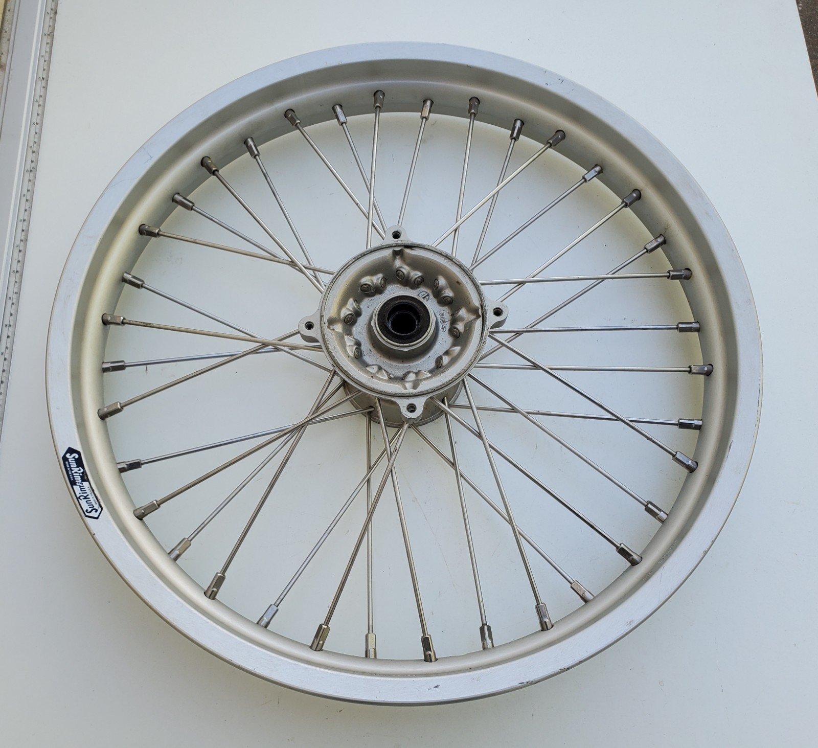 SUN 2.15×19 FRONT WHEEL FLAT TRACK SHORT TRACK HONDA CR250R CR500 BUCHANANS