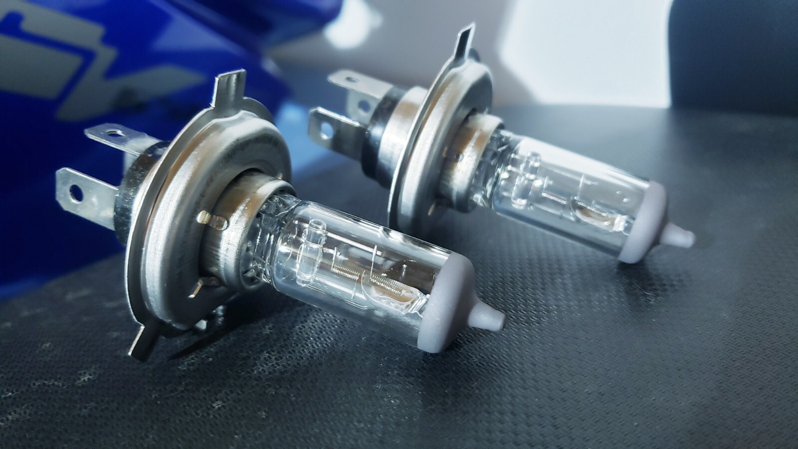 Osram H4 Halogen bulbs (2-pack) 12V 55W/60W 1650lm/1000lm 900h life