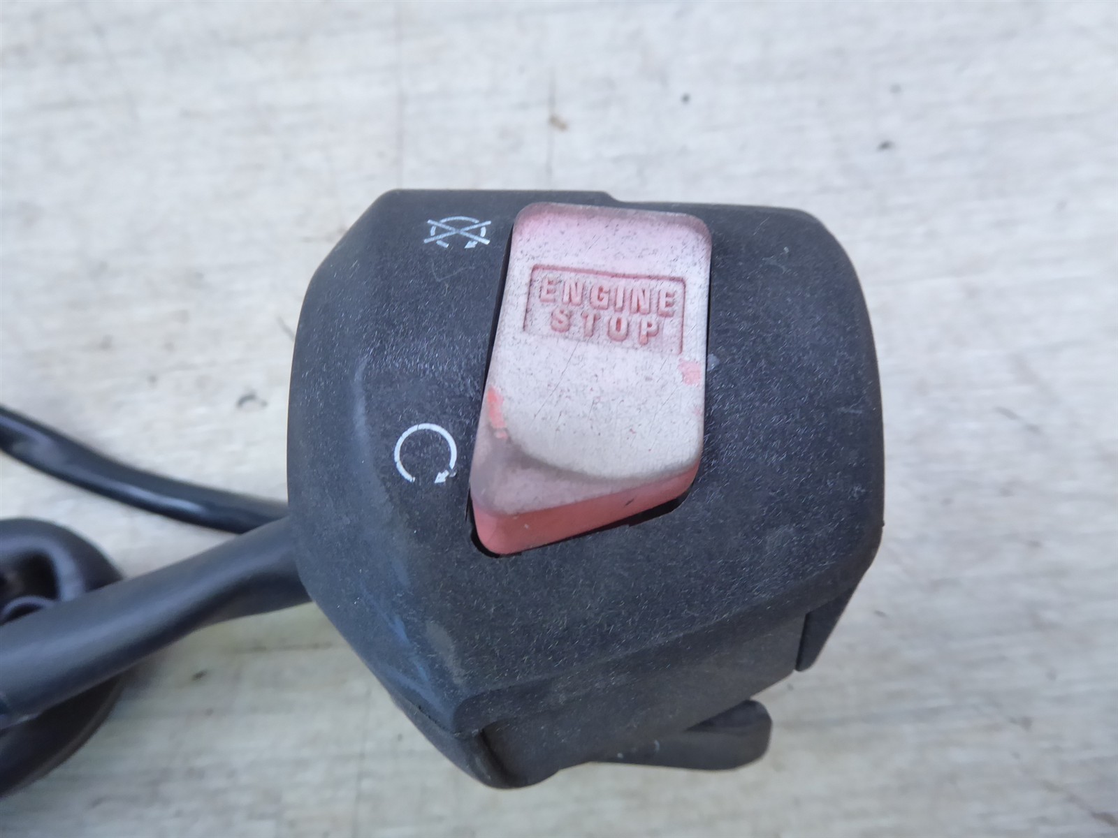 2000 Honda CBR600 F4 H20869) right hand control switch start button