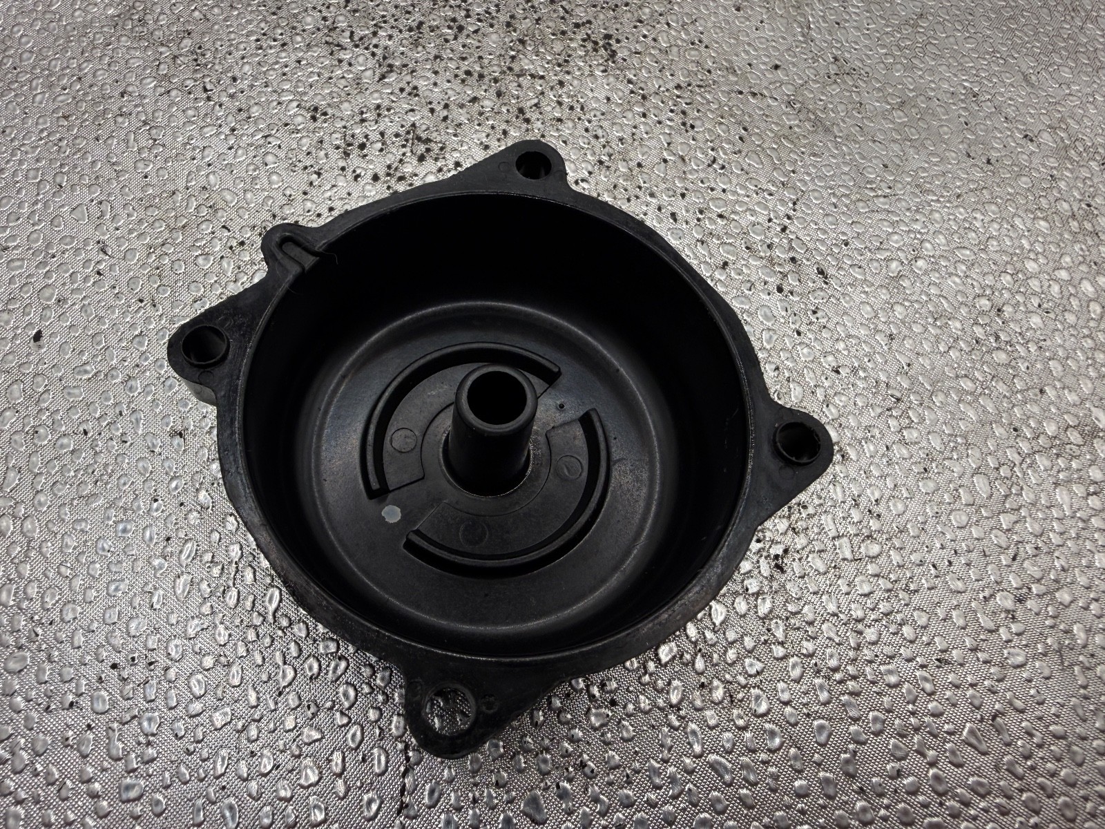 KAWASAKI ZZR1100 D 1993 – 2001 CARB CARBURETTOR TOP CAP COVER NONE RESTRICTED