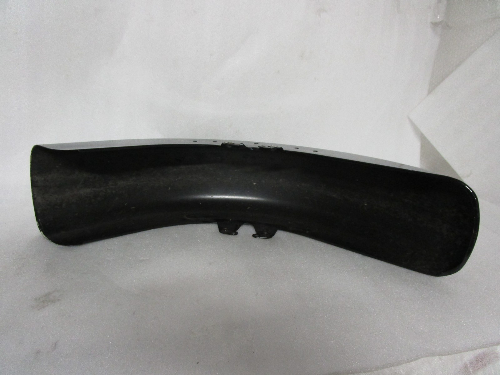 14-23 Harley Road Glide / Street Glide Front Fender VIVID BLACK + SILVER STRIPE