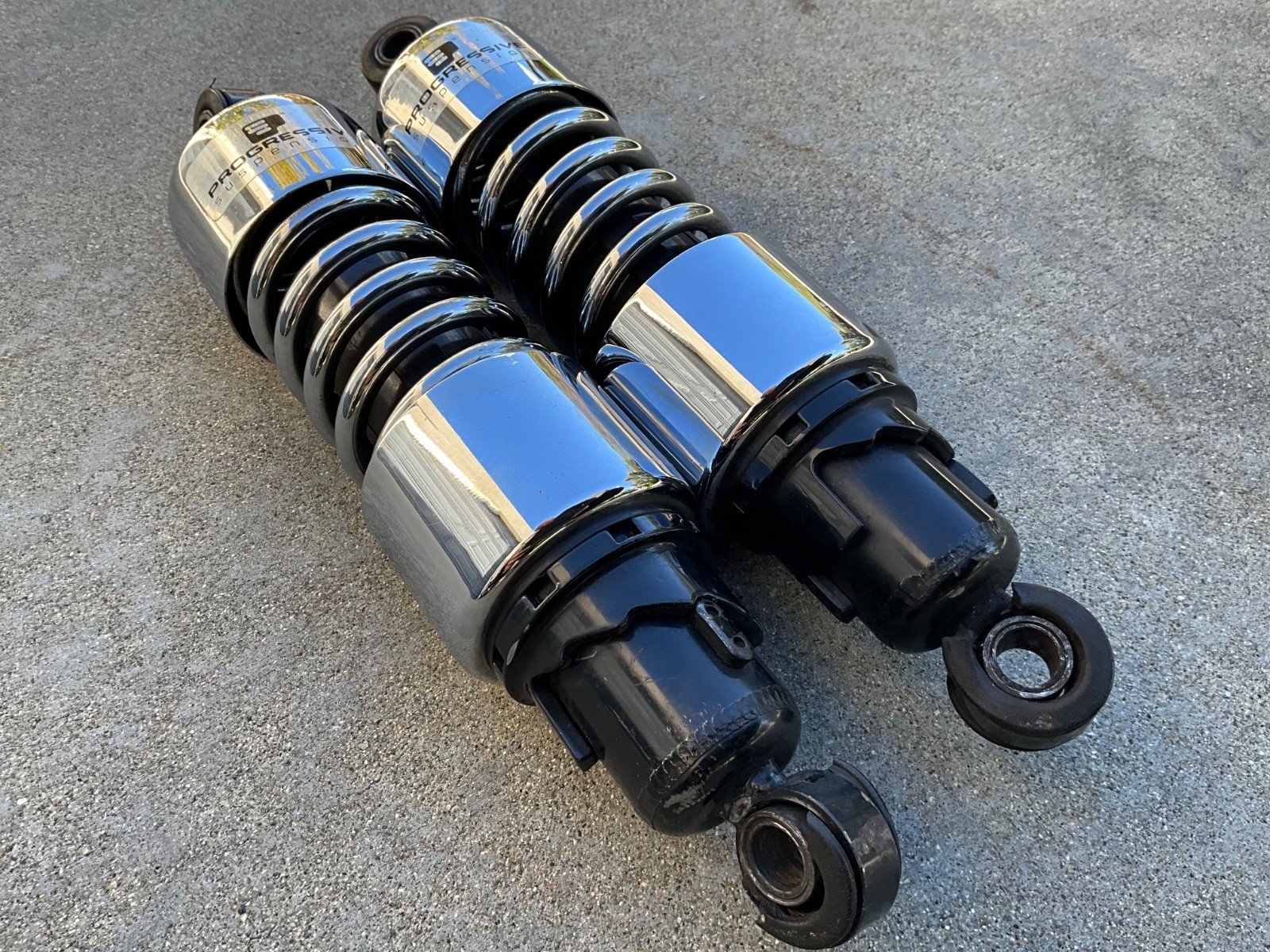 Harley-Davidson Progressive Suspension 412-4011 Shocks 11.5″