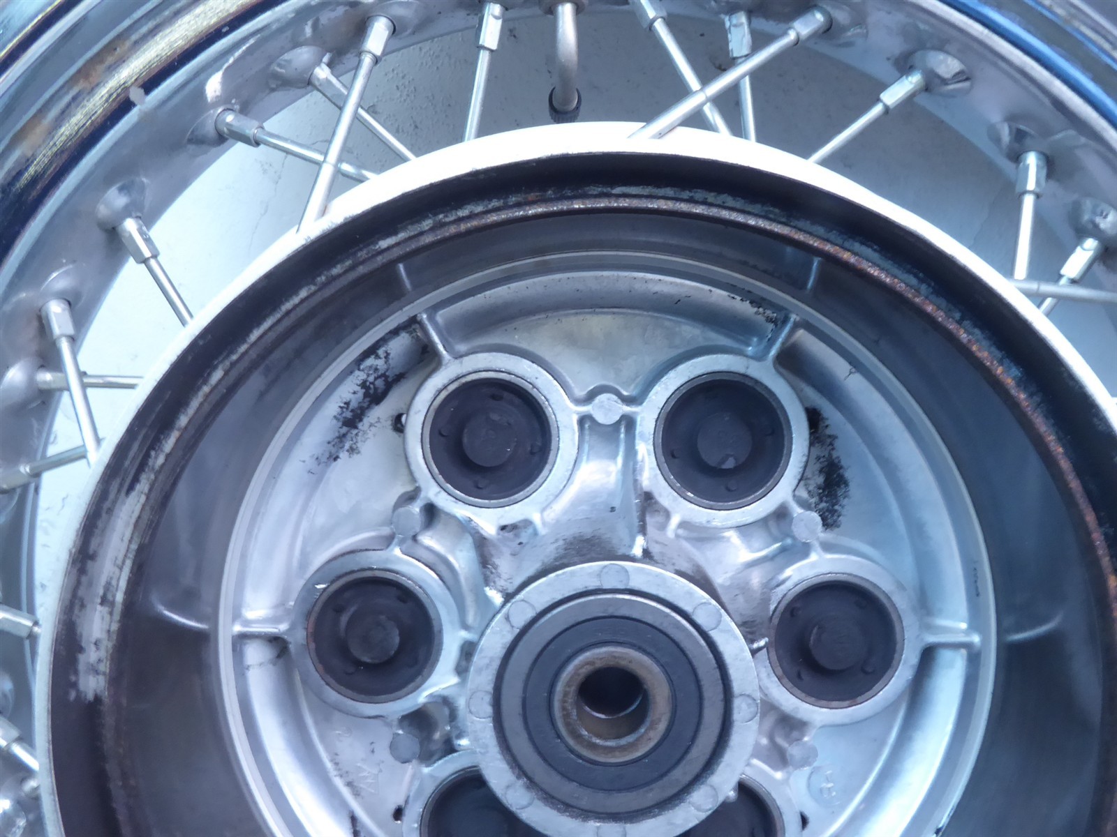 2001 Yamaha XVS650 V Star Y20797) chrome rear wheel rim 15in