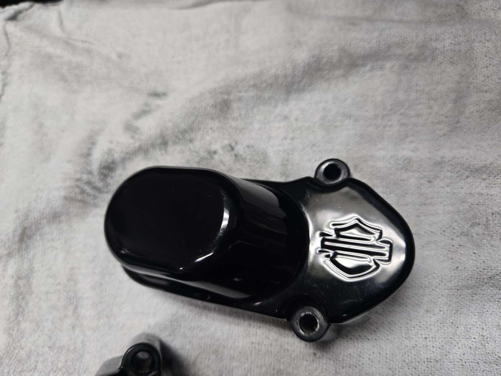 Harley Davidson Bar & Shield Gloss Rear Axle Cover Kit – Sportster – 43013-09a