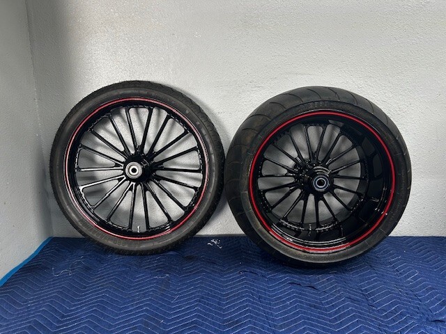 PM Hooligan black set 21×2.15 3/4 single disc 18×10.5 SSD 1″ with tires