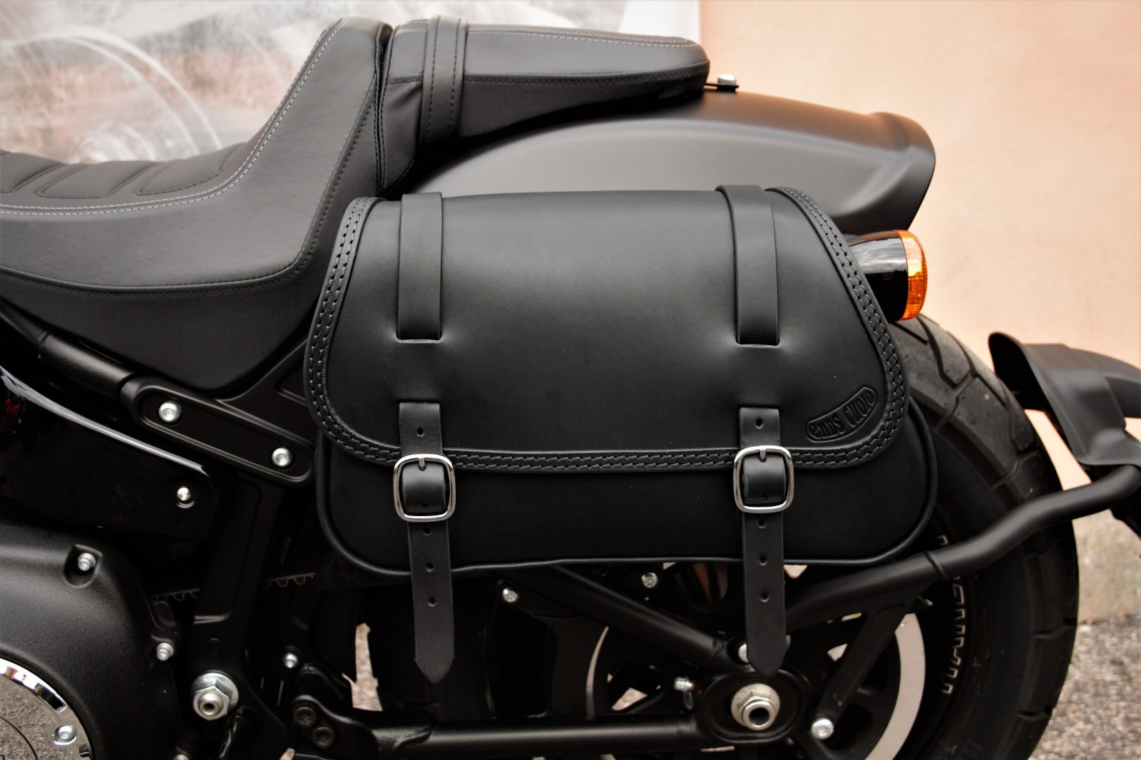 SADDLEBAG FOR HARLEY DAVIDSON SOFTAIL FAT BOB 2018-2023 ITALIAN LEATHER QUALITY