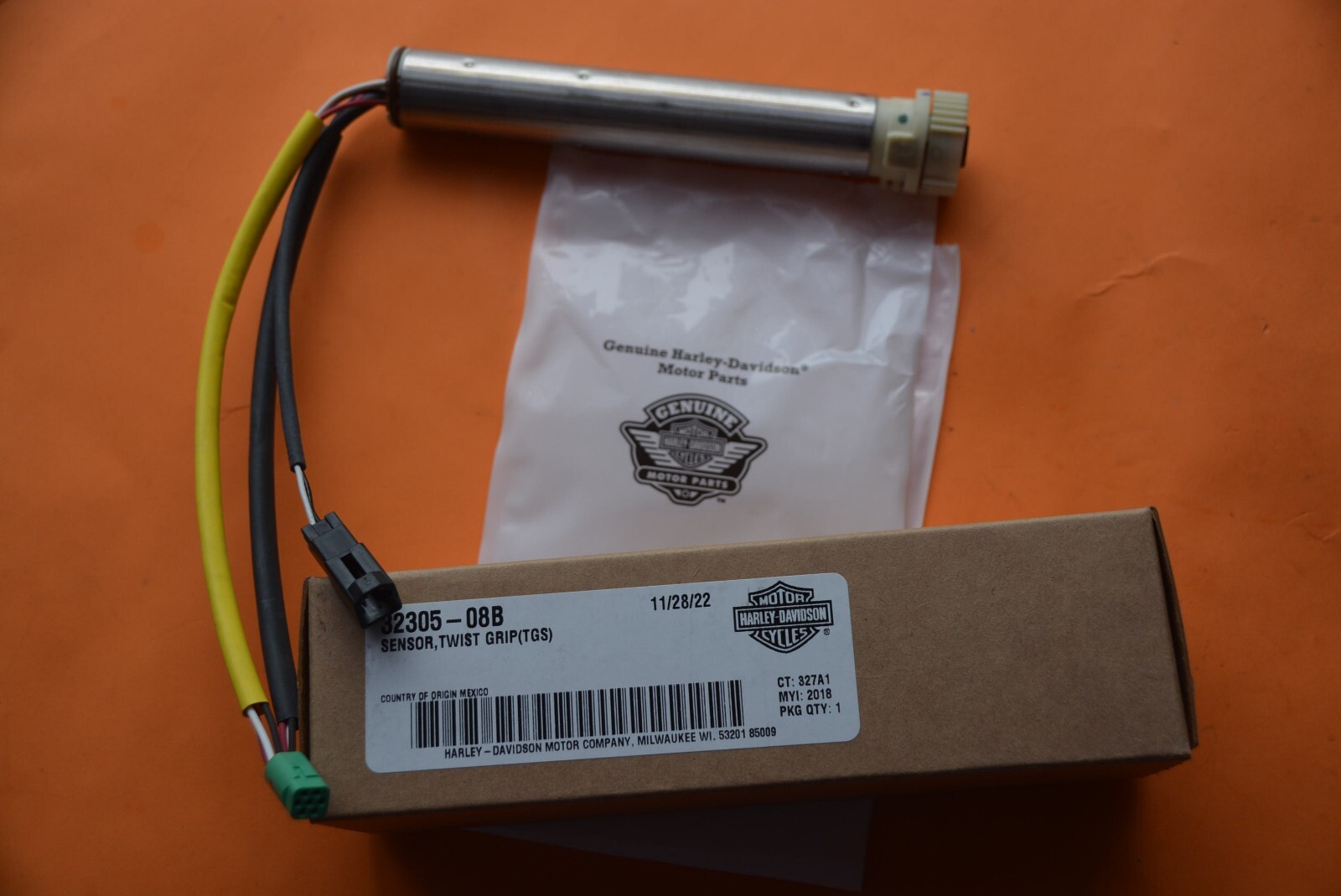 HARLEY NEW OEM Touring FLHX Throttle Fly By Wire Sensor Twist grip 32305-08A