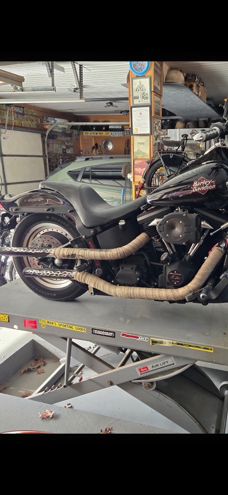Harley Softail Chopper Shotgun2 Inch Pipes. Fits All Evo An Twin can Up To 2010