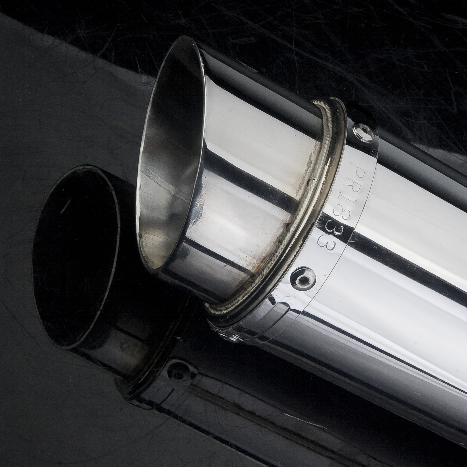 Delkevic Slip On 9″ Oval Carbon Motorcycle Exhaust Muffler With Strap