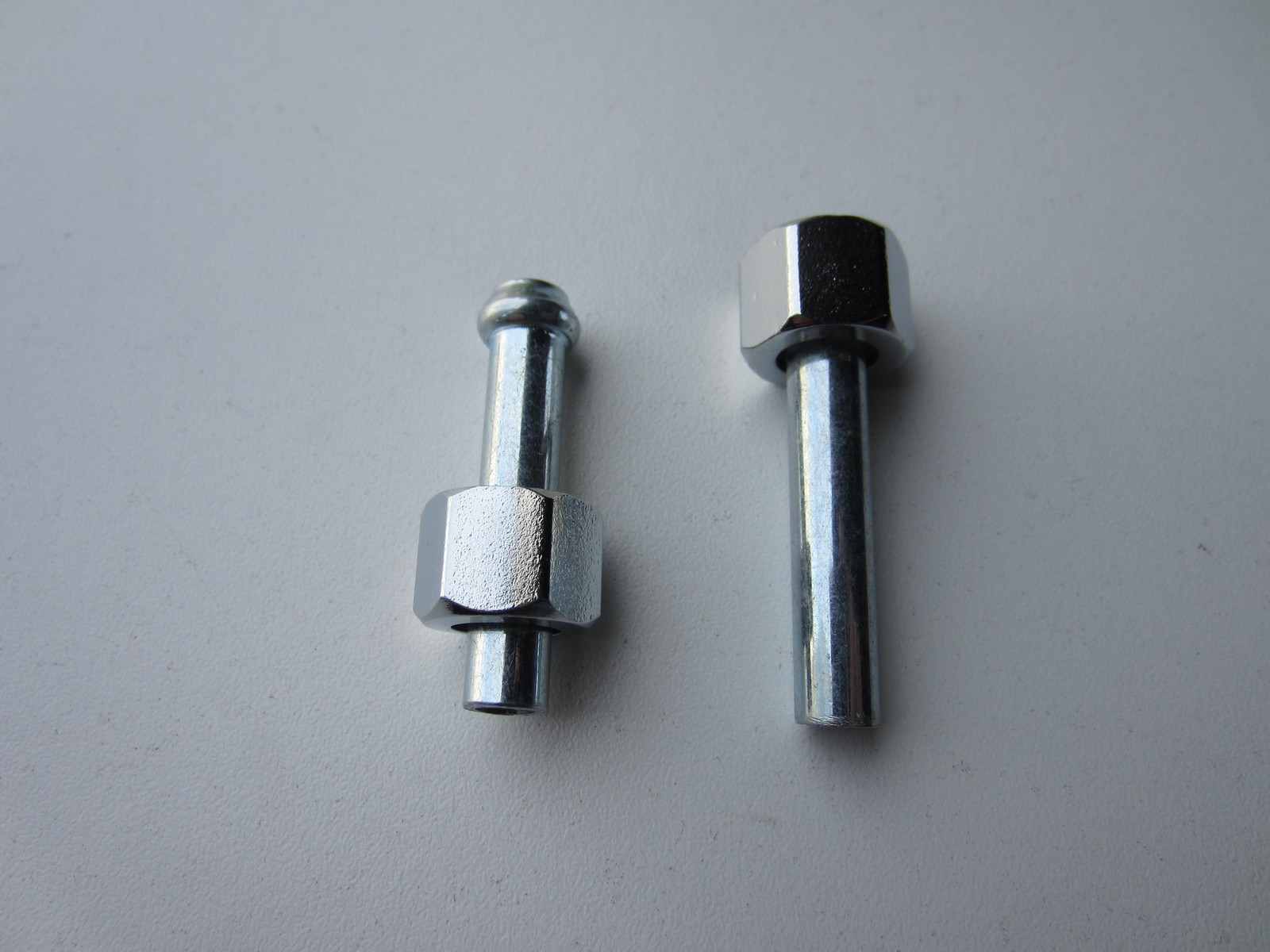FUEL PETROL GAS TANK PETCOCK FEED PIPE SPIGOT NUT TRIUMPH BSA NORTON 82-3334