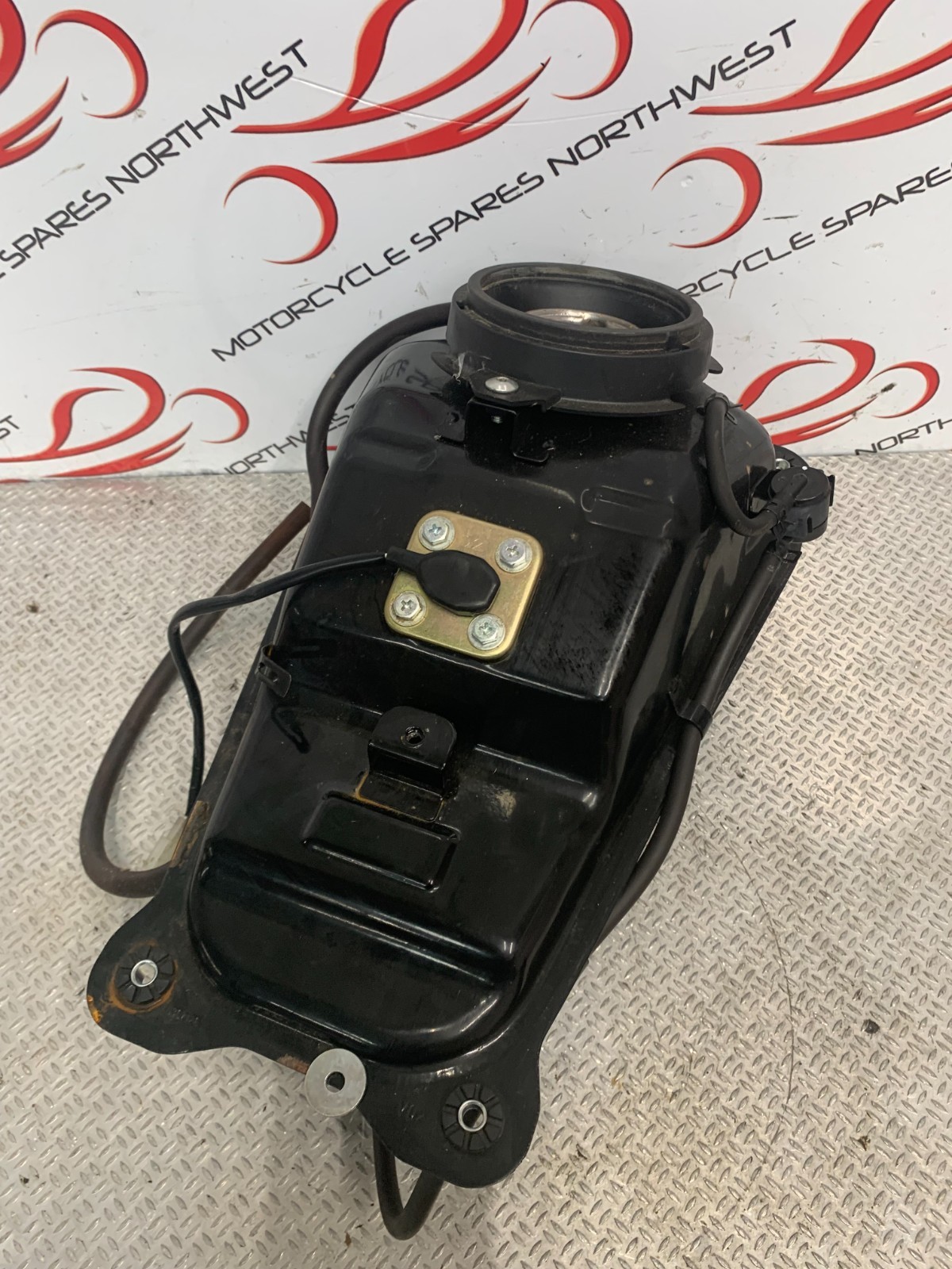 2023 BENELLI TNT 125 FUEL TANK BREAKING TORNADO NAKED T REF A004
