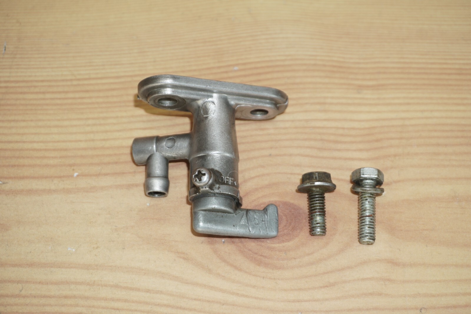 82-85 Yamaha YZ490 Fuel Gas Tank Petcock Valve YZ400 YZ250 YZ125 2K5-24500-00-00