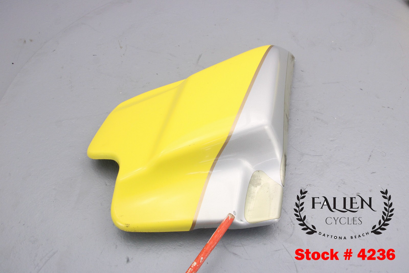 2005 Harley Electra Glide CVO Side Cover Panel Set SUNRISE YELLOW / SILVER #4236