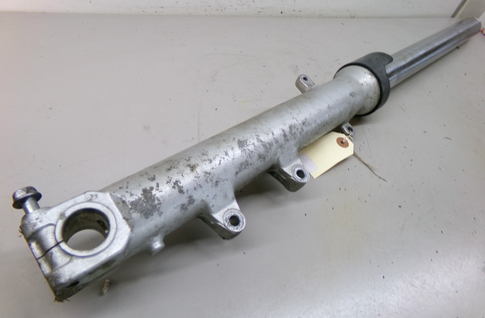 Left Front Fork Damper for Honda CB 600 599 2004 – 2006 H189