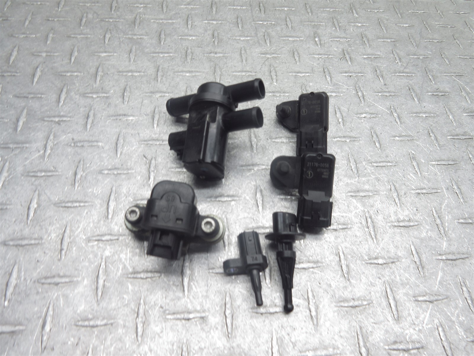2011 10-14 Kawasaki ZG1400 Concours 14 OEM Sensors Air Valves Lot Temp MAP MAF