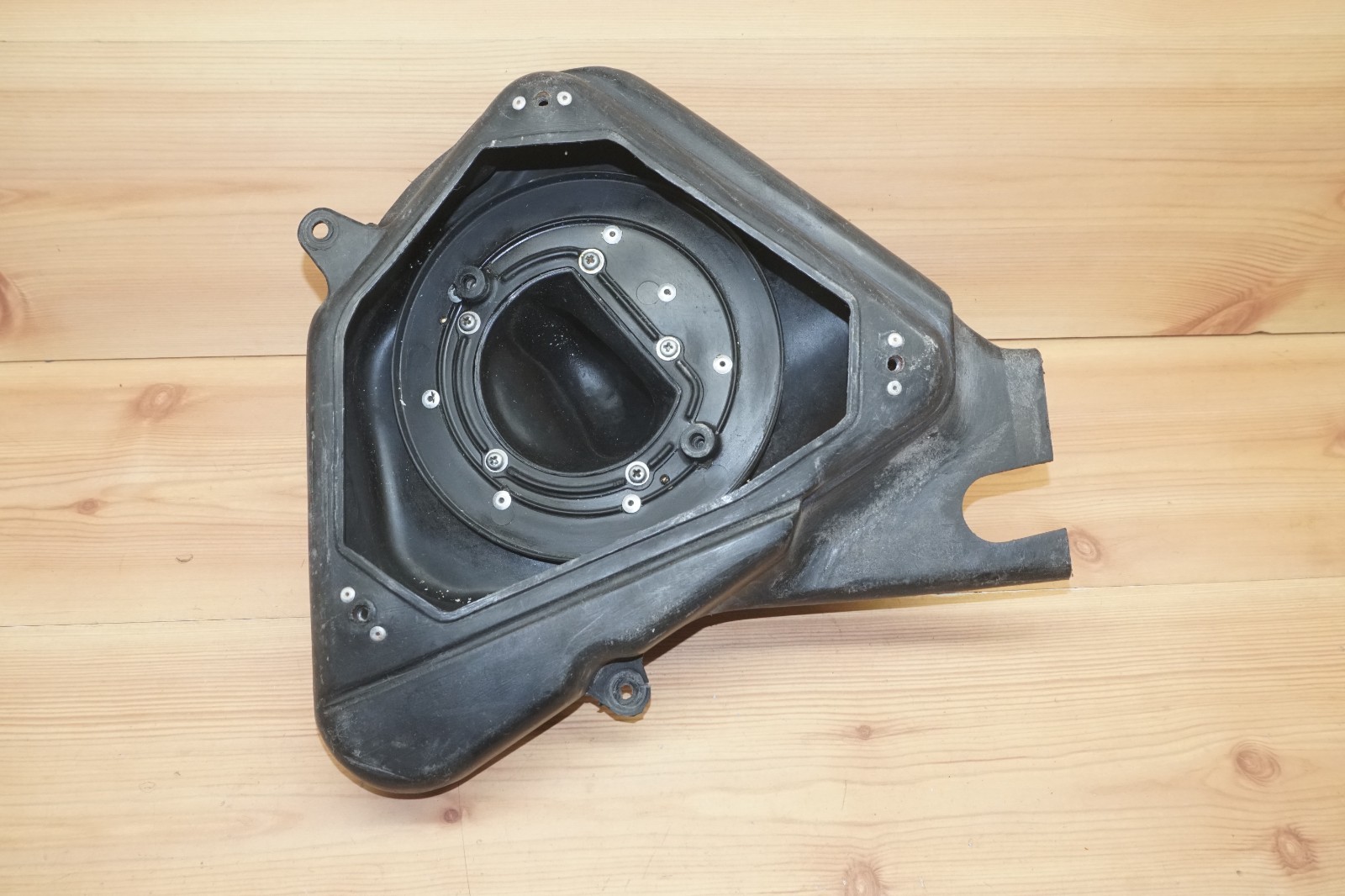 1985 Kawasaki KX250 KX 250 KX500 Airbox Air Box Cleaner Housing Case 11011-1180