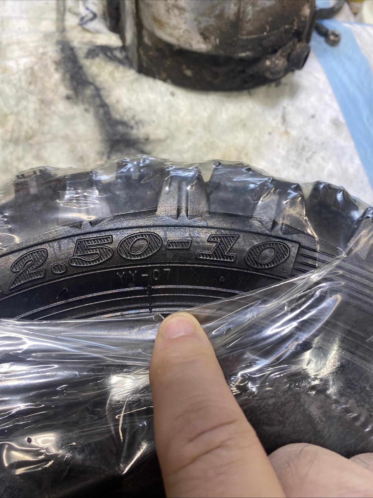 Suzuki 90’s JR50 Pit Bike Tires 2- 2.50 X10 & 2 Tubes Aftermarket No Name RM