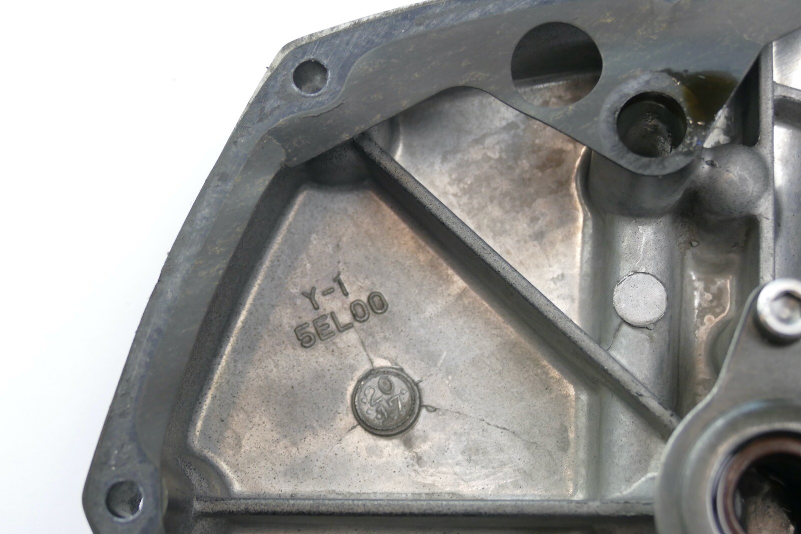 Yamaha BT 1100 Bulldog RP05 2002 Model Clutch Cover Engine Cover A260G