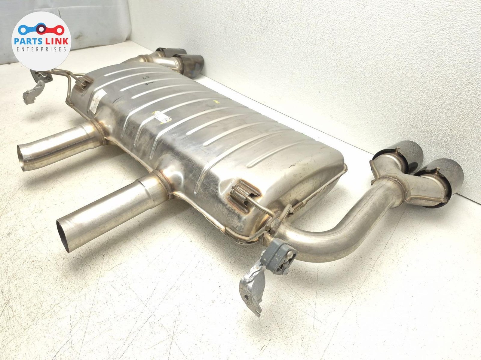 2025 BMW X3 M50 Rear Exhaust Muffler Baffle End Tip Pipe Assembly 3.0L G45