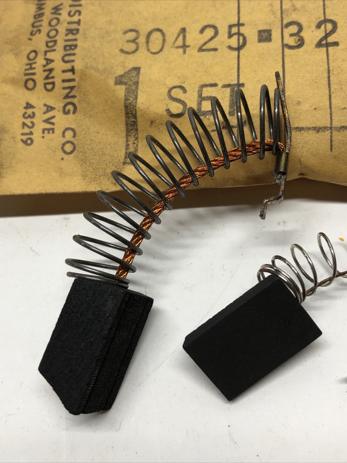 Dixie Distributing Replace Harley Brushes OEM 30425-32 Knuckle Pan U Flathead WL