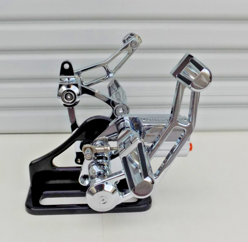 OUTLAW CHROME FORWARD CONTROLS KIT FOR 2000-2017 SOFTAIL HARLEY FXST/FLST