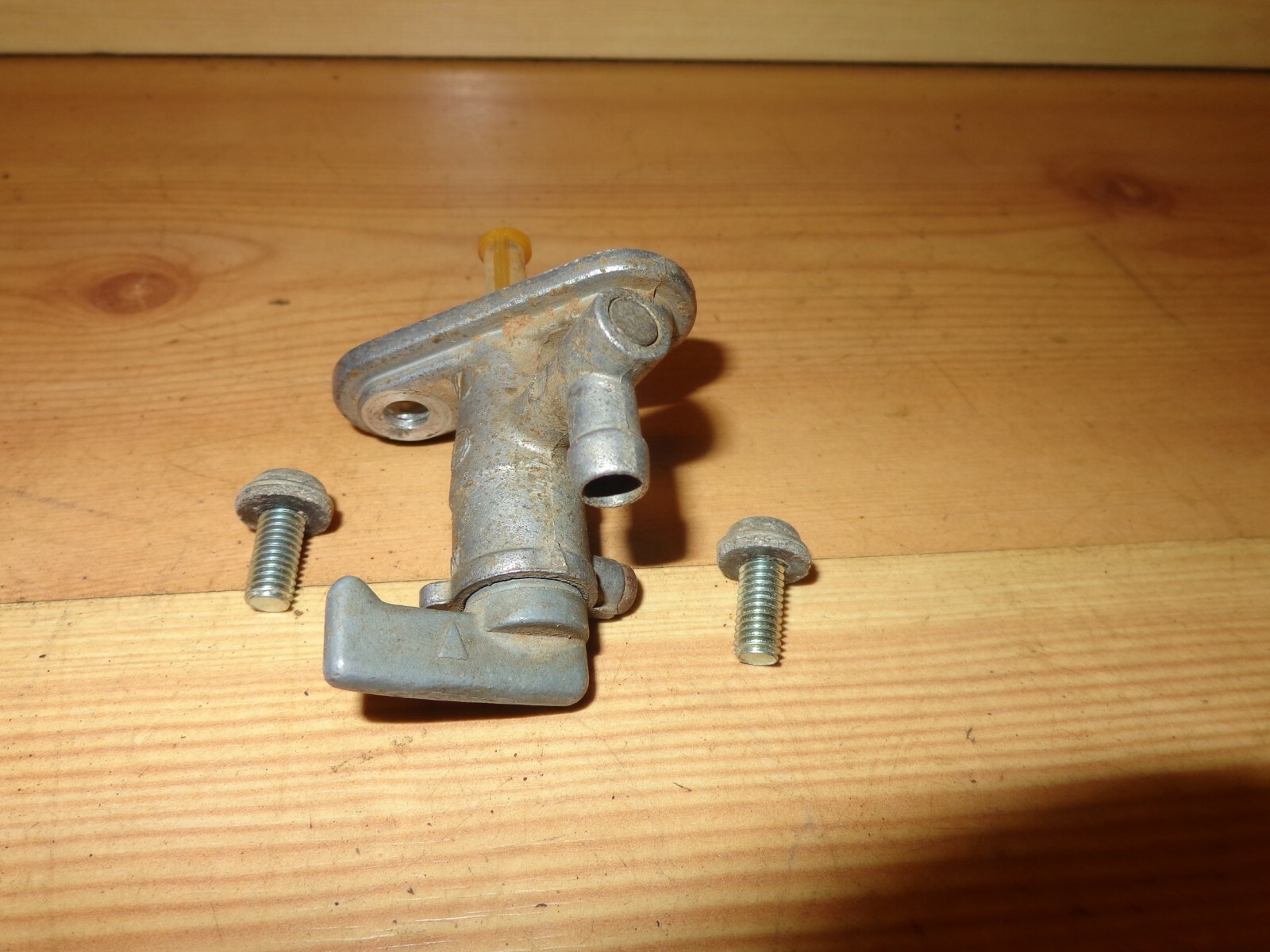 1980-85 Yamaha YZ80 YZ 80 & 77-83 YZ100 100 & 78-84 YZ125 125 Fuel Petcock Valve