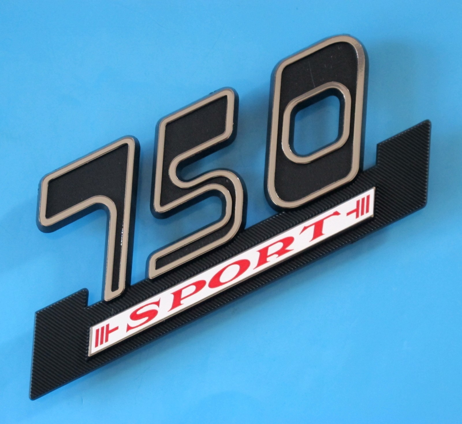 DUCATI 750 SPORT BEVEL PLASTIC SIDE PANEL BADGES PAIR CLIPS/DECALS APPLIED