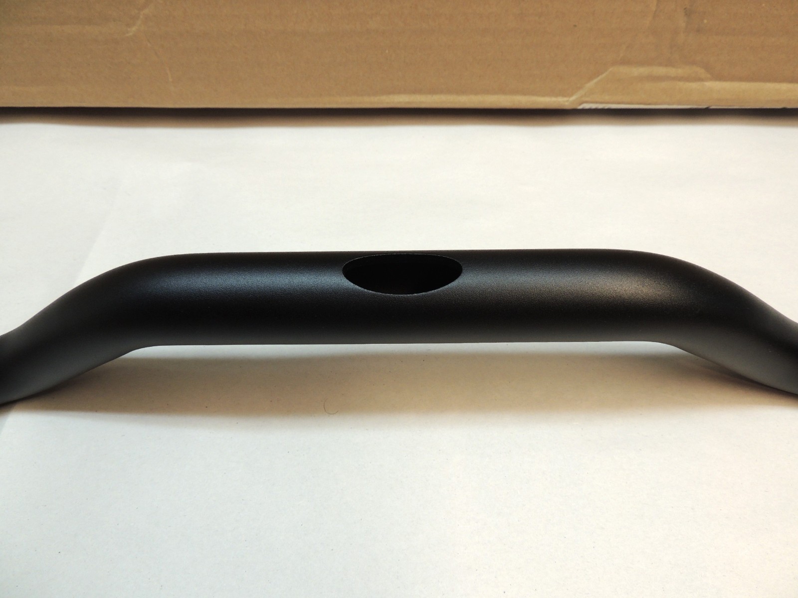 NOS HARLEY 14-20 ROAD KING ’18-20 SOFTAIL ANODIZED BLACK 1.25″ TAPERED MOTO BARS