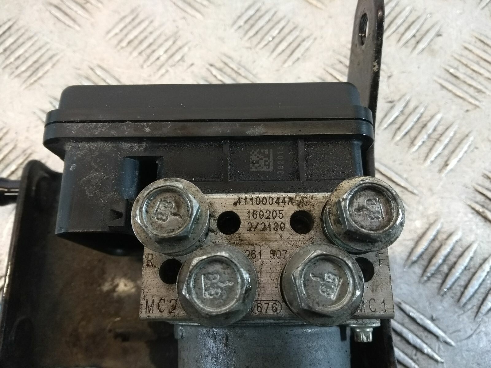 2016 HARLEY DAVIDSON XL 883 N IRON 16 ABS Pump