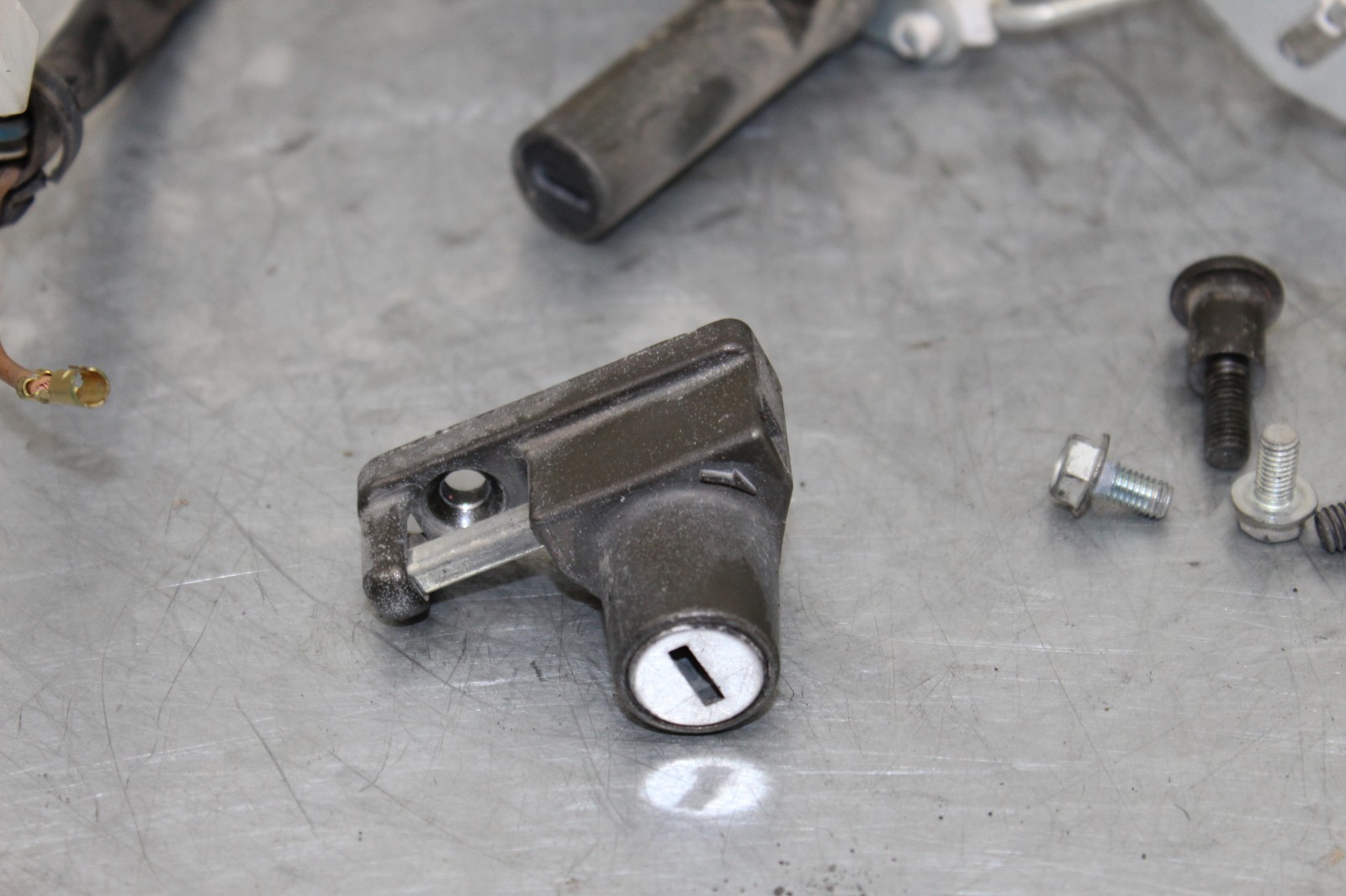 88-07 KAWASAKI NINJA 250R EX250 OEM TRIPLE TREE IGNITION LOCK SET KEY STARTER
