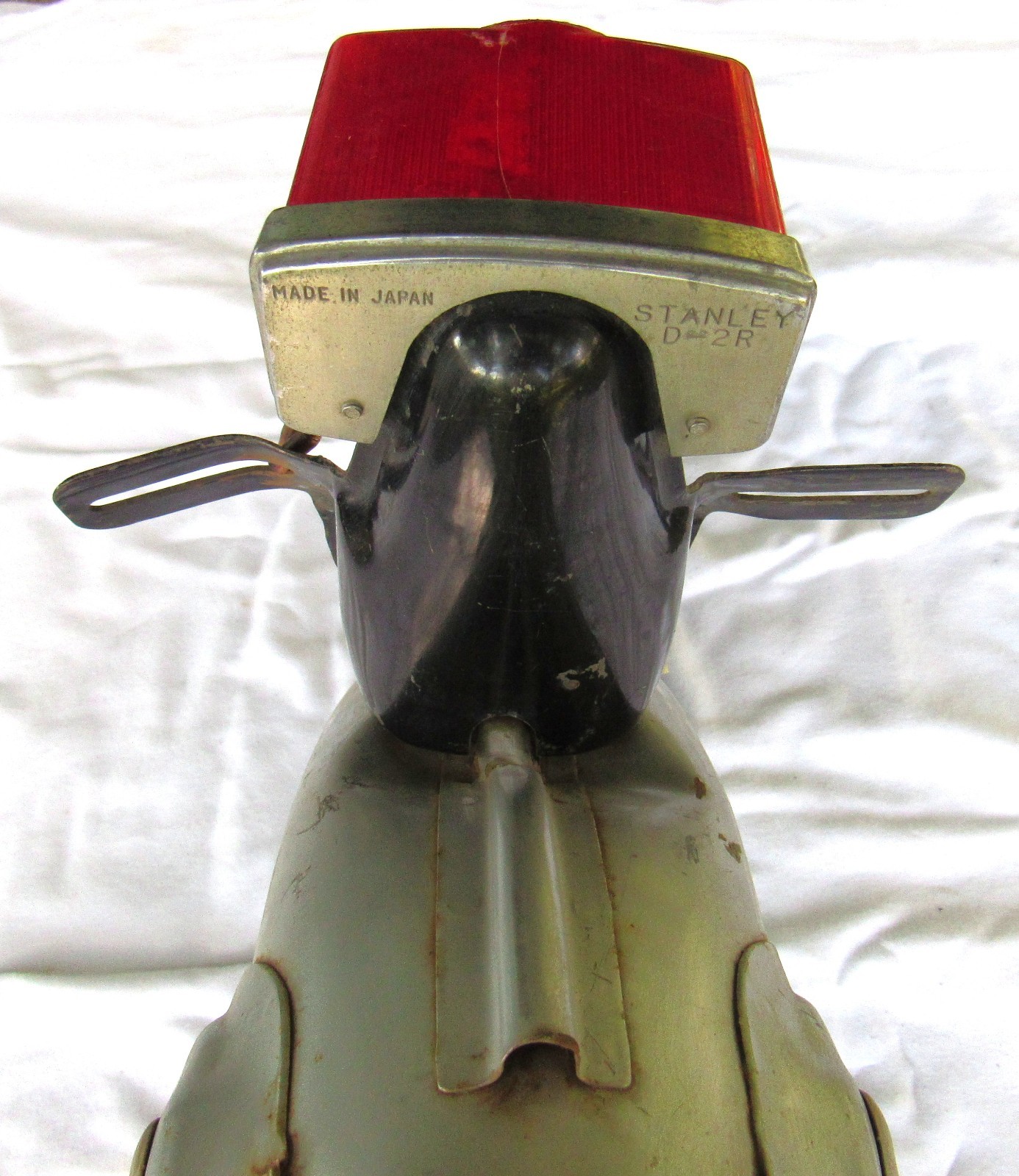 1965 – 1968 Honda S90 FRONT & REAR FENDERS WITH TAILLIGHT