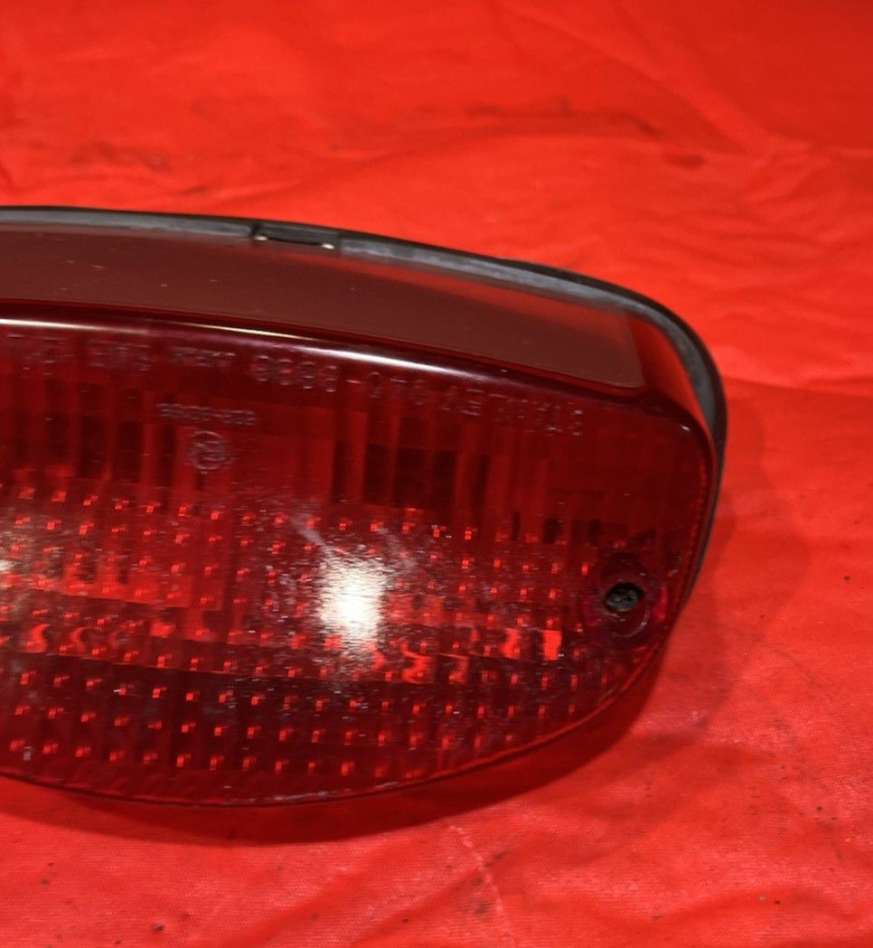 2002 HONDA SHADOW DELUXE VT600CD REAR TAIL BRAKE LIGHT TAILLIGHT 33704-MZ8-L51