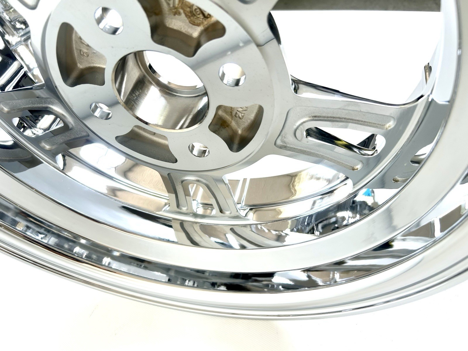 HARLEY REAR WHEELS FREEWHEELER TRI GLIDE Chrome 2009 -25 ENFORCER RIMS OUTRIGHT^